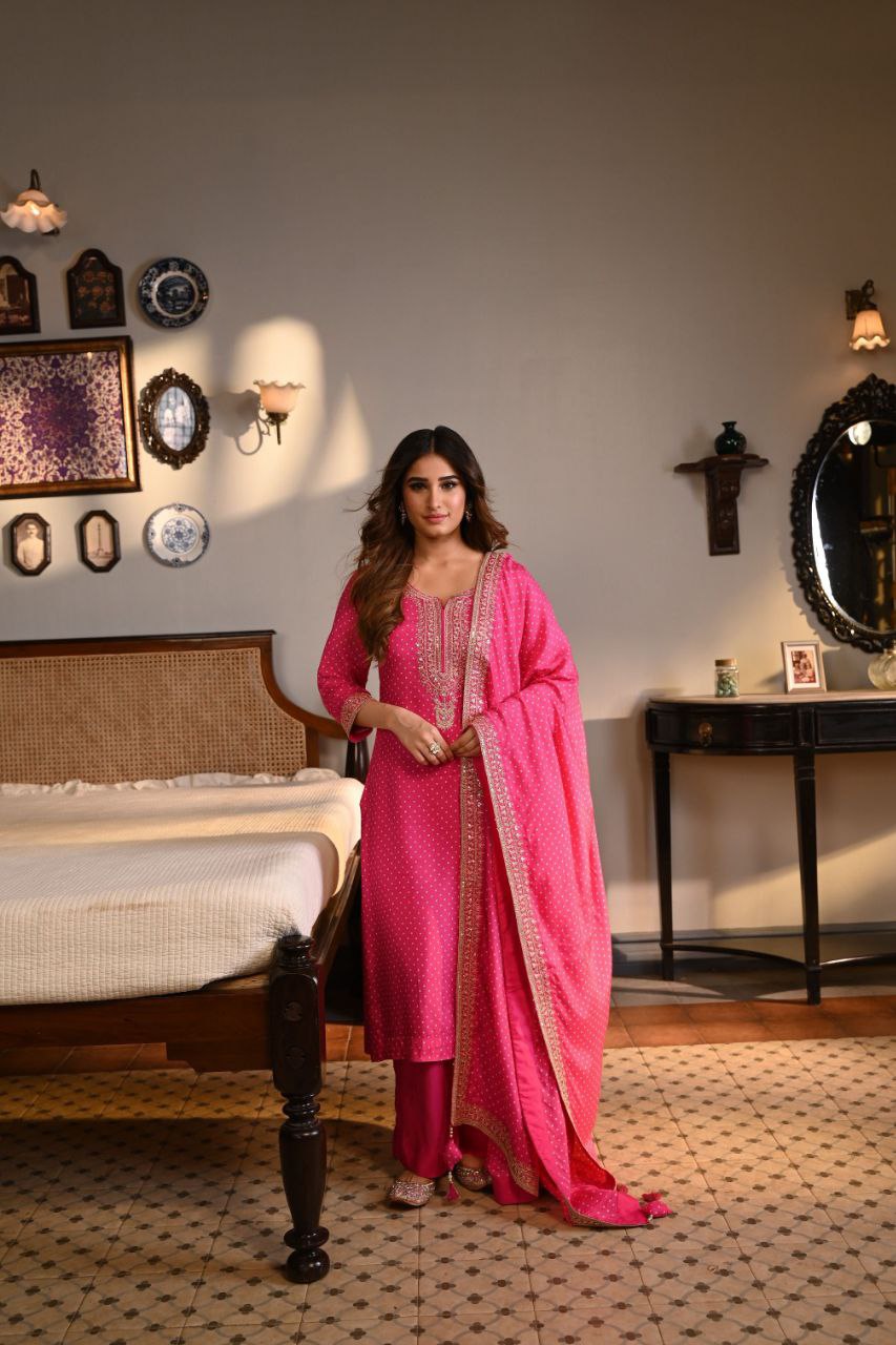 🌸 Elegant Pink Embroidered Kurta Set – Palazzo & Dupatta