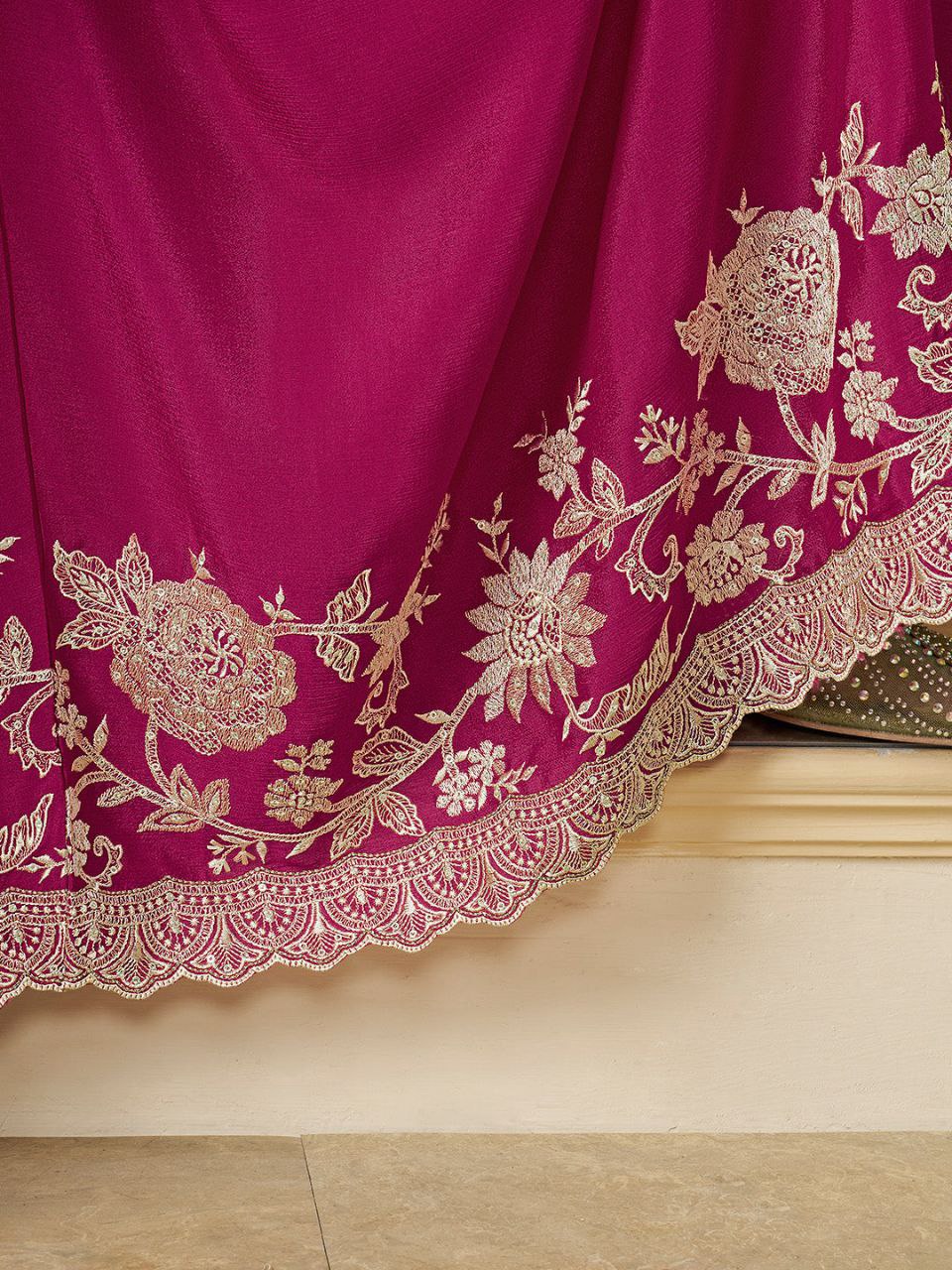 🌸 Royal Fuchsia Embroidered Sharara Suit Set