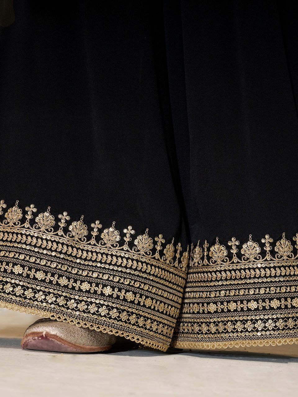 🖤 Midnight Elegance Black Embroidered Sharara Set